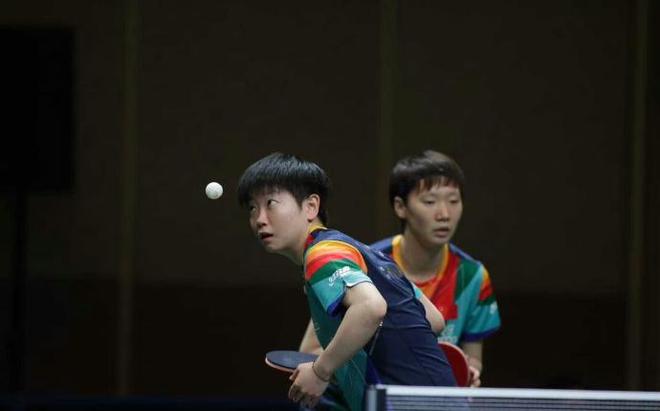 NBA快艇与独行侠鏖战两加时，哈登36岁砍下41分